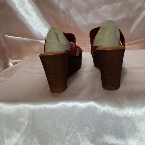 Wedges - Picture 2 of 4